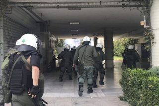 Καθηγητές υπό… επιτήρηση