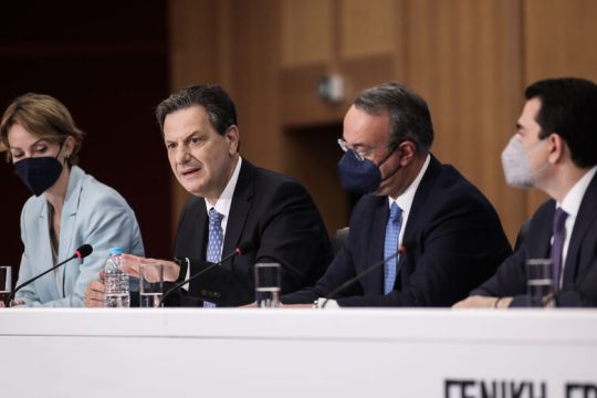 Επικοινωνιακά τρικ, αλγόριθμοι και αναπάντητα ερωτήματα