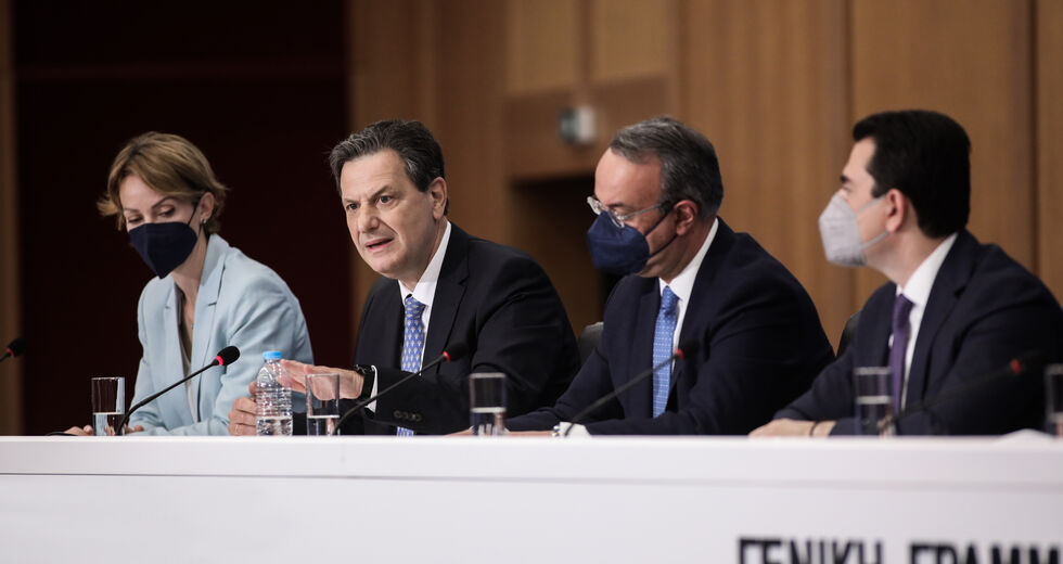 Επικοινωνιακά τρικ, αλγόριθμοι και αναπάντητα ερωτήματα
