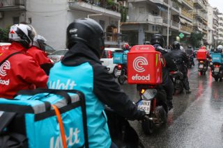 Διεθνής δίτροχη απεργία για κούριερ και ντελίβερι
