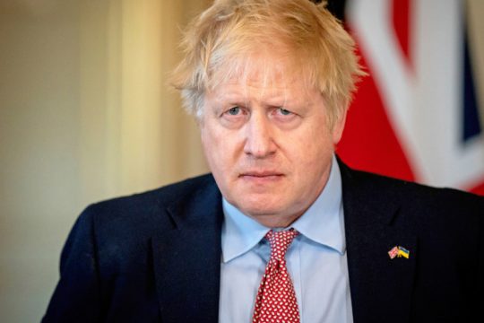 Οι Τόρις φοβούνται συντριβή στις σημερινές τοπικές εκλογές
