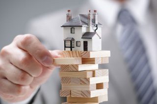 Η αύξηση επιτοκίων και τα… παθήματα των πολιτικών Βόλκερ