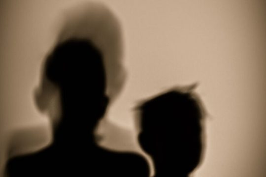 Στου υπουργού την πόρτα όσο θέλεις βρόντα