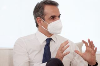 Ελαφρύνσεις με κόφτες και ρήτρα… δημιουργικής ασάφειας