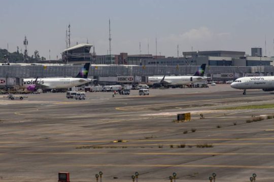 Αεροσκάφος στο Μεξικό διέκοψε την προσγείωση για να αποφύγει σύγκρουση
