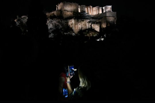 Σας αρέσει η Ελλάδα, μις;