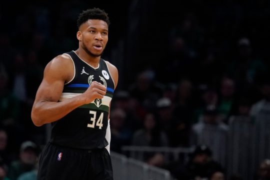 Συνεχίζει να γράφει Ιστορία ο «Giannis»