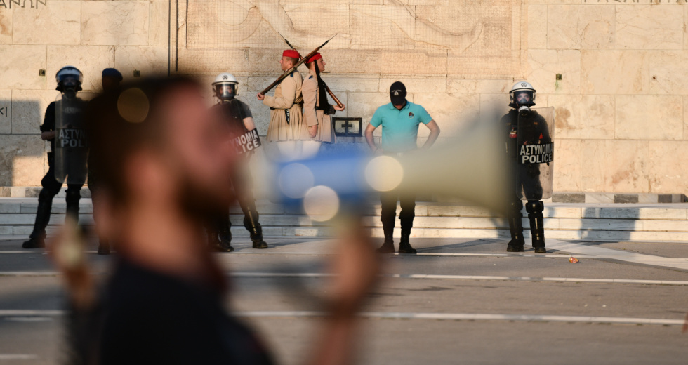 Φώναξαν δυνατά στο κέντρο της Αθήνας κατά του πολέμου