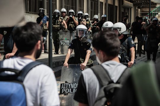 «Να μην επιτρέψουμε την αντιδημοκρατική εκτροπή»
