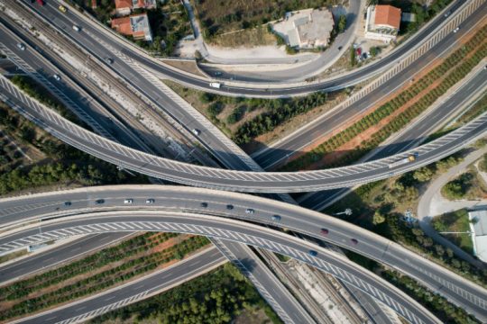 Οκτώ μνηστήρες για την Αττική Οδό