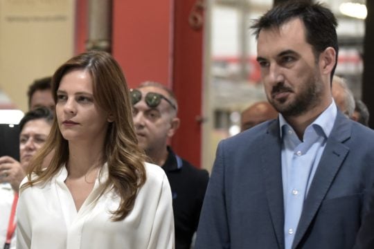 Αχτσιόγλου-Χαρίτσης: «Διψήφιος πληθωρισμός με ευθύνη Μητσοτάκη»
