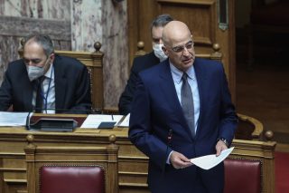 Αναβάλλεται επ’ αόριστον η επικύρωση των μνημονίων με τη Β. Μακεδονία