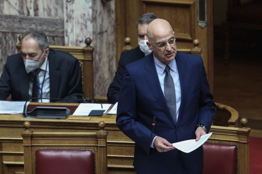 Αναβάλλεται επ’ αόριστον η επικύρωση των μνημονίων με τη Β. Μακεδονία