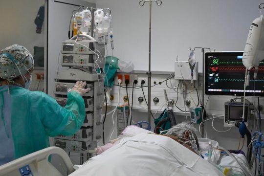 Πέτυχε η μεταμόσχευση ήπατος στο 15χρονο θύμα θερμοπληξίας στο Μέτσοβο