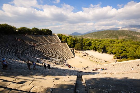 Να δεις που κάποτε θα μας πούνε και…