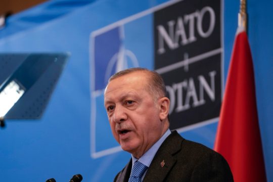 Τουρκικός δεκάλογος για να πει «ναι» σε Φινλανδία – Σουηδία