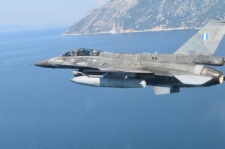 Εντάσεις στον αέρα