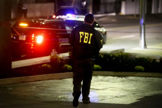 Υποτίμηση της ρατσιστικής βίας από το FBI καταγγέλλει πρώην πράκτορας