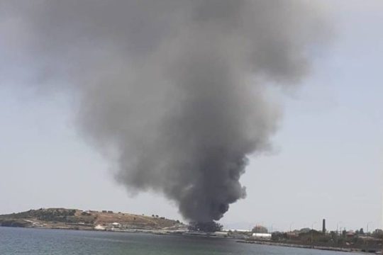Υπό έλεγχο η φωτιά στο ΚΥΤ του Καρά Τεπέ