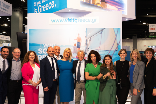 Eπανεκκίνηση κρουαζιέρας στον Πειραιά