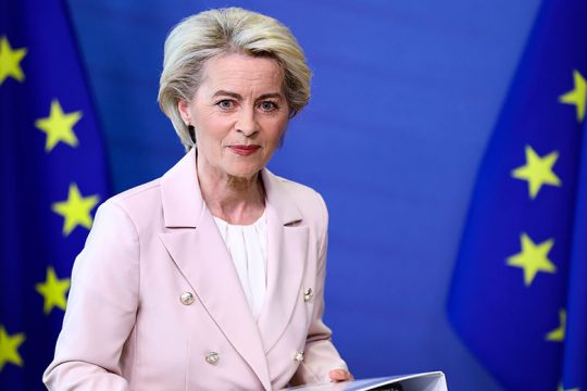 Ολο ζυγώνει κι όλο δεν έρχεται η συμφωνία για το εμπάργκο