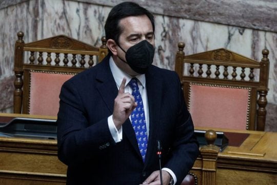 Ράπισμα της Επιτροπής Δεοντολογίας της Βουλής στην πολιτική Μηταράκη