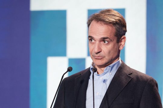 Και τον προσφώνησε και τον καλωσόρισε [βίντεο]