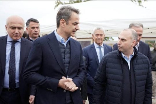 «Σόου» Μητσοτάκη με ξένα έργα στην Αλεξανδρούπολη 