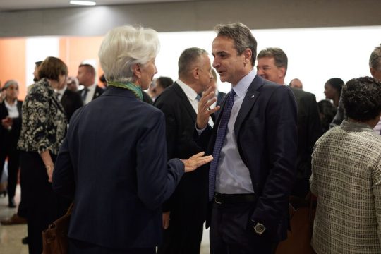 Τα υπερκέρδη και η έκθαμβη Λαγκάρντ