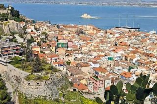 Στο δρόμο για το Ναύπλιο