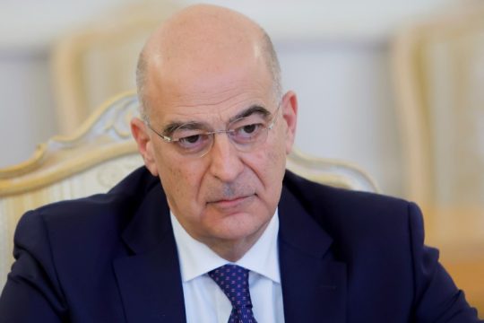 Επικοινωνία Δένδια με Μπλίνκεν και άλλους ΥΠΕΞ για τα τάνκερ στον Κόλπο