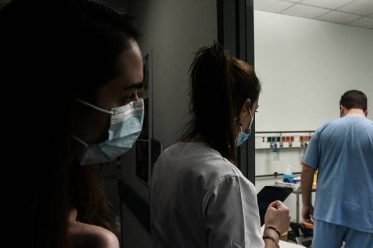 Δεν ανιχνεύθηκε ιός ευλογιάς των πιθήκων στον Βρετανό ασθενή