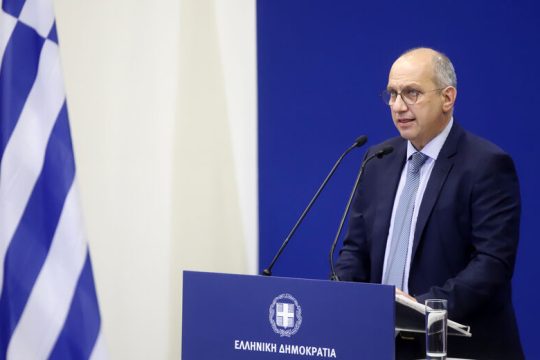 Τα fake news του κ. Οικονόμου