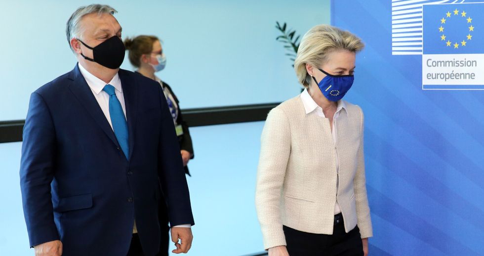 Η Ε.Ε. προετοιμάζεται για ακόμη ένα βατερλώ για το ρωσικό πετρέλαιο
