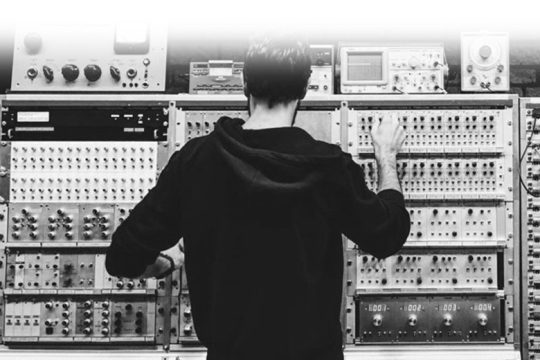 Playgrounded: Προοδευτικό σημαίνει αυτό που τολμά και ας αποτύχει