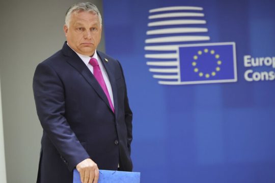 Ηγεμονία Ορμπαν στο μοντέλο «εμπάργκο» στο ρωσικό πετρέλαιο