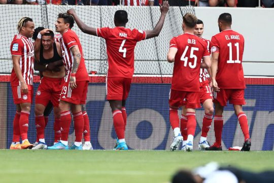 «Ζωγράφισε» τον τίτλο