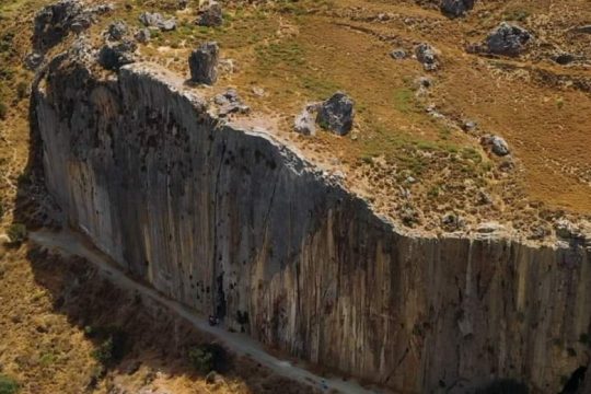 Κινητοποίηση για τη διάσωση του Παλιγκρεμνού στον Πλακιά