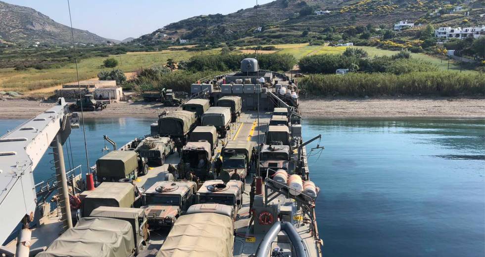 Υβριδικές απειλές «βλέπει» η κυβέρνηση για το καλοκαίρι