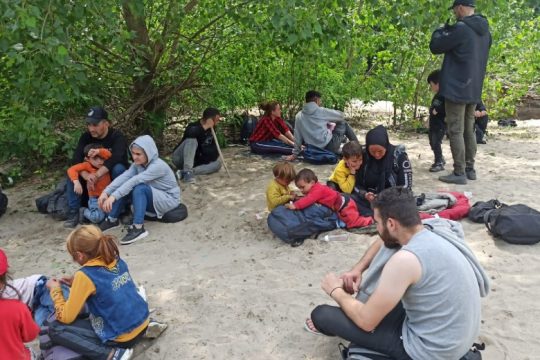 Τους επαναπροώθησαν στην Τουρκία, τους ψάχνουν στον Έβρο