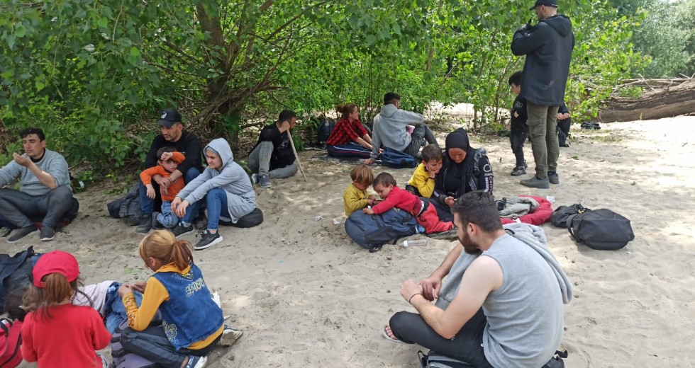 Τους επαναπροώθησαν στην Τουρκία, τους ψάχνουν στον Έβρο
