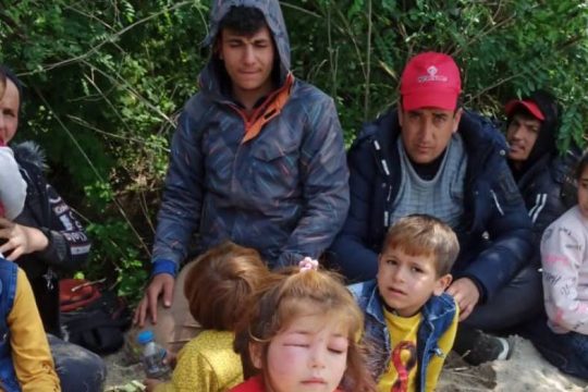 Εντολή διάσωσης για τους 94 εγκλωβισμένους πρόσφυγες στον Έβρο