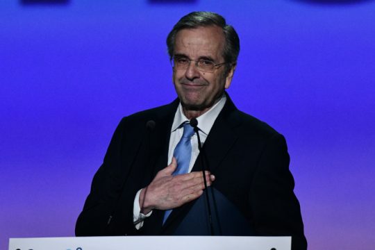 Ακραίο Κέντρο και Λαϊκή Δεξιά