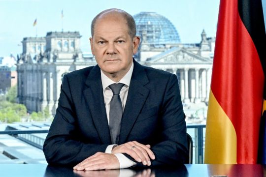 Σολτς: Η Ουκρανία θα νικήσει, όπως η Ευρώπη επί των Ναζί