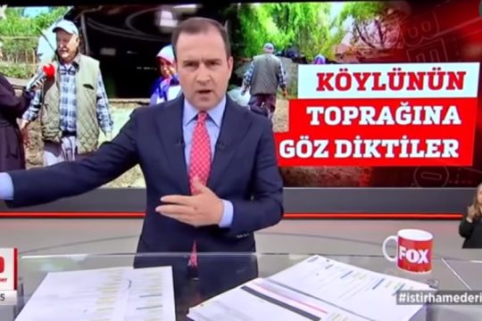 Έξαλλος Τούρκος παρουσιαστής, ξεσπά on air για ρεπορτάζ [βίντεο]