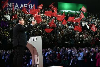 Η εξουσία κατέστησε τον ΣΥΡΙΖΑ αρχηγικό κόμμα. Το Συνέδριο το επικύρωσε