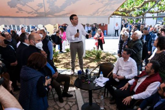 Πολιτική αλλαγή και προοδευτική κυβέρνηση ζητά ο Αλ. Τσίπρας