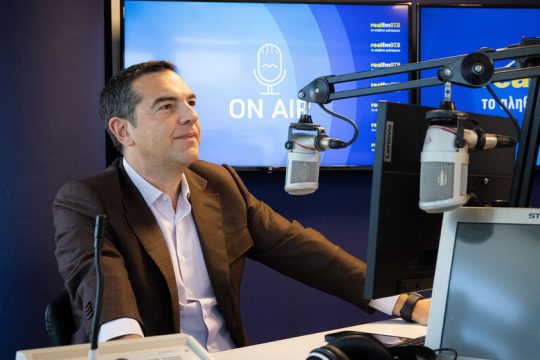 Από τις εσωκομματικές κάλπες προς τις εθνικές