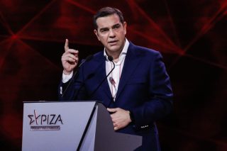 Κάλπες για την ολοκλήρωση ενός ιστορικού μετασχηματισμού
