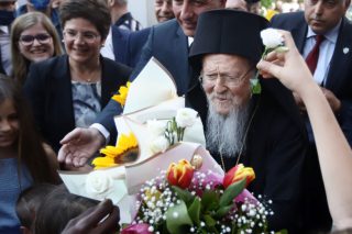 Με το βλέμμα στο Αγιον Ορος